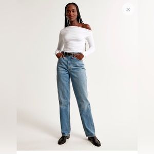 Abercrombie & Fitch Ultra High Rise 90’s Straight Jean NWT